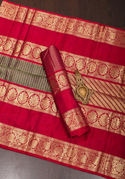 Exquisite Green Kanjivaram Pure Silk Saree with zari checks and 11” spectacular borders | SILK MARK CERTIFIED