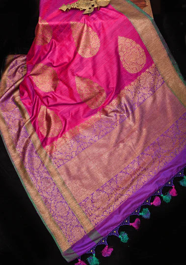 Stunning Pink Dual tone Dupion Georgette Silk Saree with large Antique zari motifs and Two Tone Border